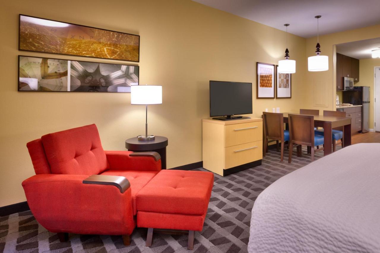 Towneplace Suites By Marriott Дикинсон Экстерьер фото